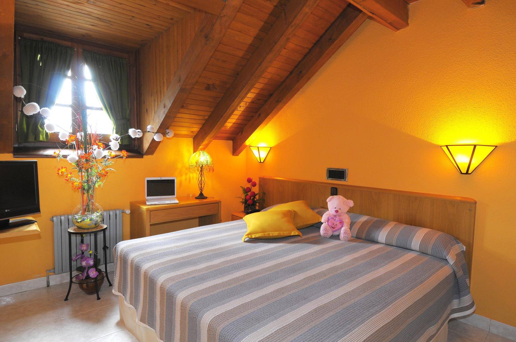 San Anton Benasque Hotel Szoba fotó