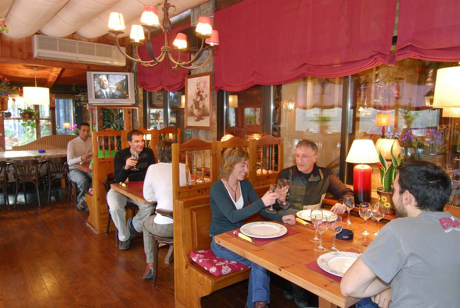 San Anton Benasque Hotel Étterem fotó